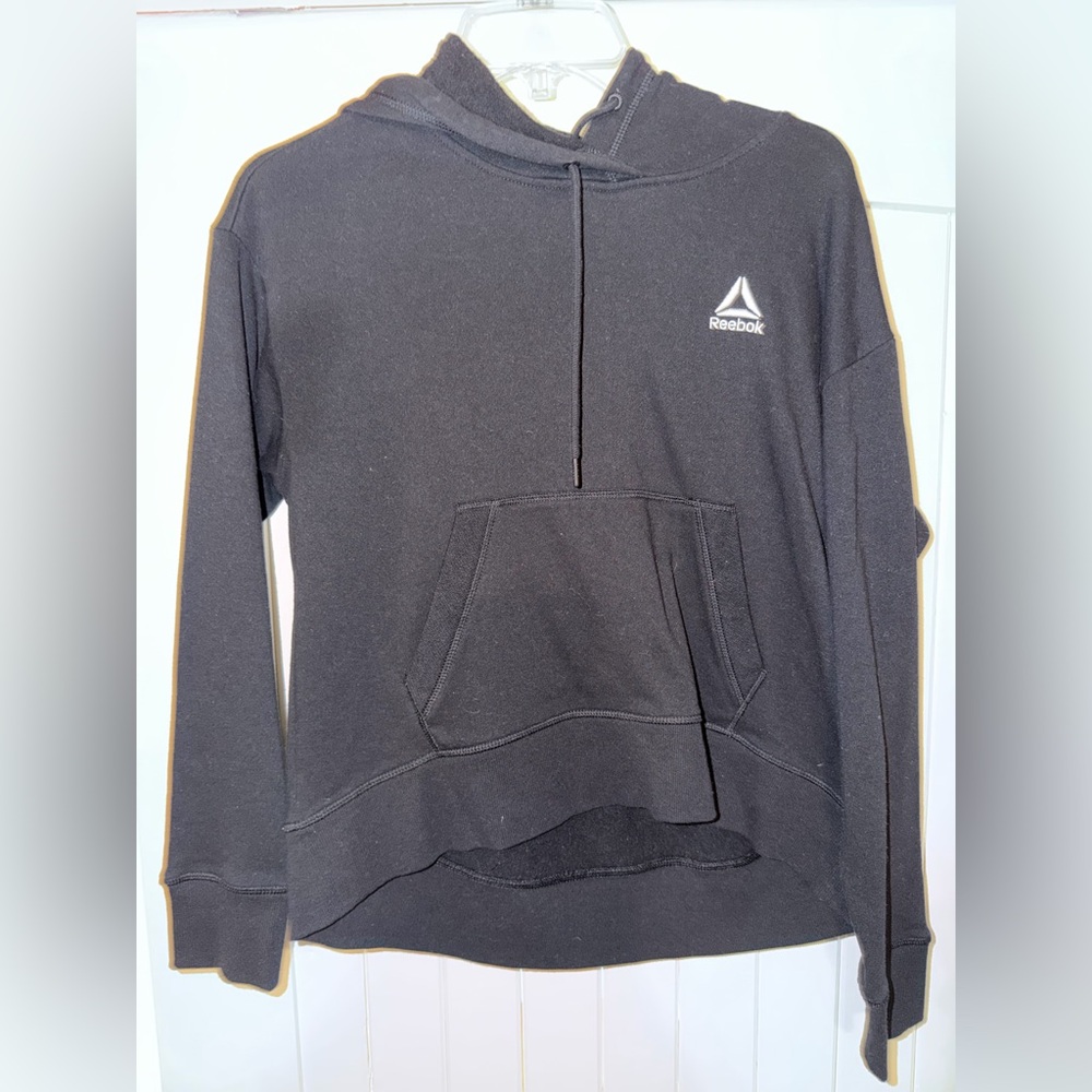 Reebok women’s Black Crewneck Hoodie Sweatshirt